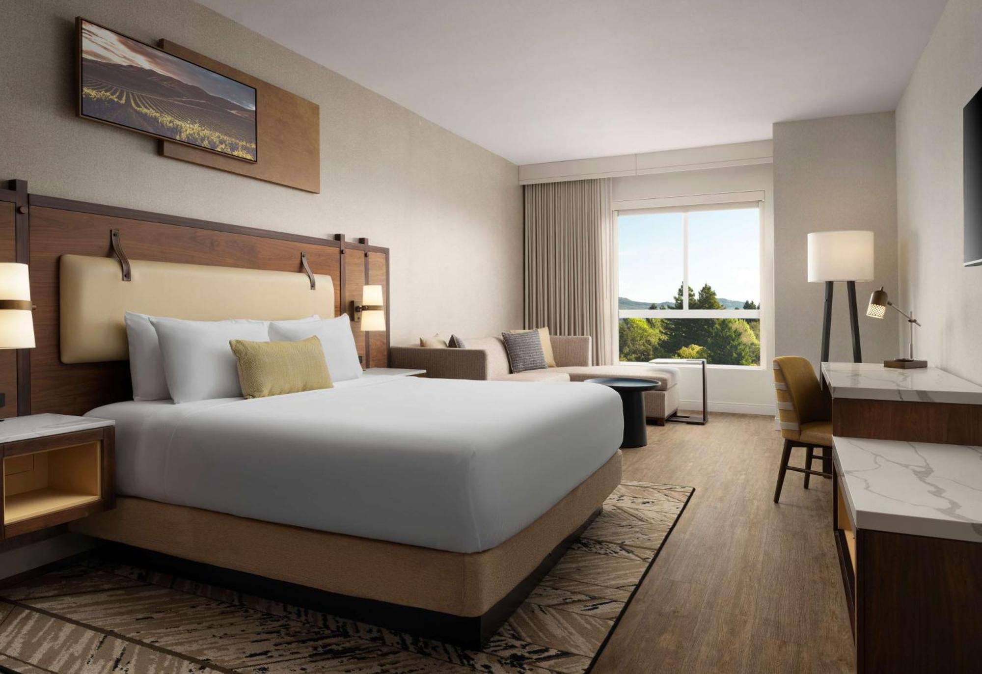 Hotel Centro Sonoma Wine Country, Tapestry Collection Hilton