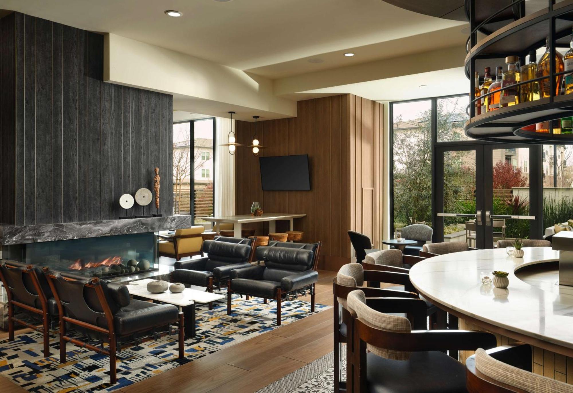 Centro Sonoma Wine Country, Tapestry Collection Hilton Rohnert Park