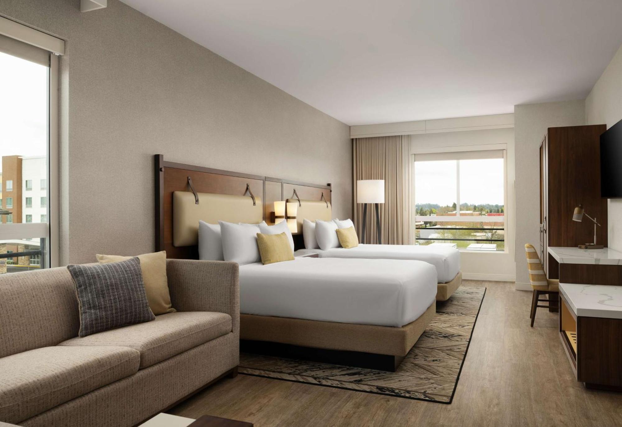 Centro Sonoma Wine Country, Tapestry Collection Hilton Rohnert Park