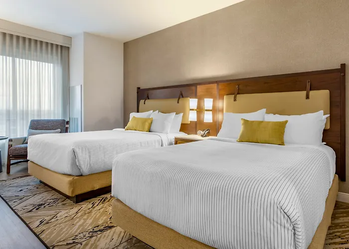 Hotel Centro Sonoma Wine Country, Tapestry Collection Hilton