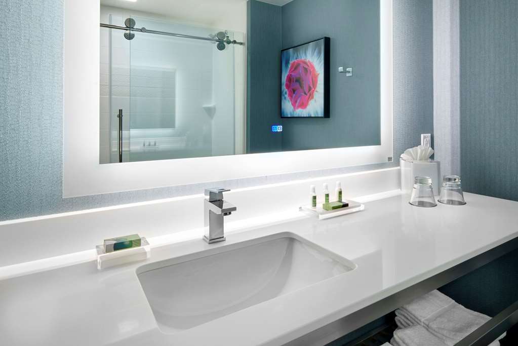 Hotel Centro Sonoma Wine Country, Tapestry Collection Hilton Rohnert Park